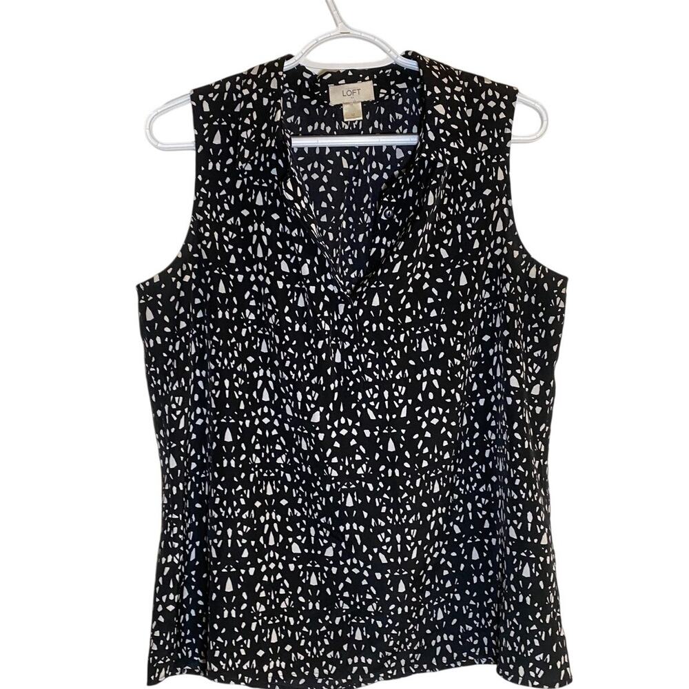 S216 LOFT Womens Medium Black White Abstract Print Sleeveless V Neck Blouse